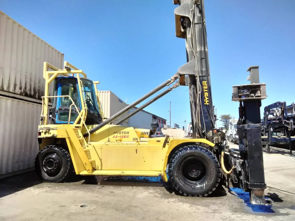 Hyster H22XM-12EC 9-High Stacker Container Handler