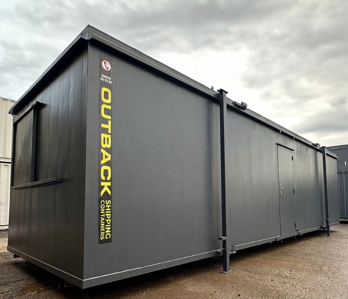 32 x 10 ft Anti-Vandal — 2+1 Toilet + Twin Shower Room — Changing Room — 50/50 Split — No 1561