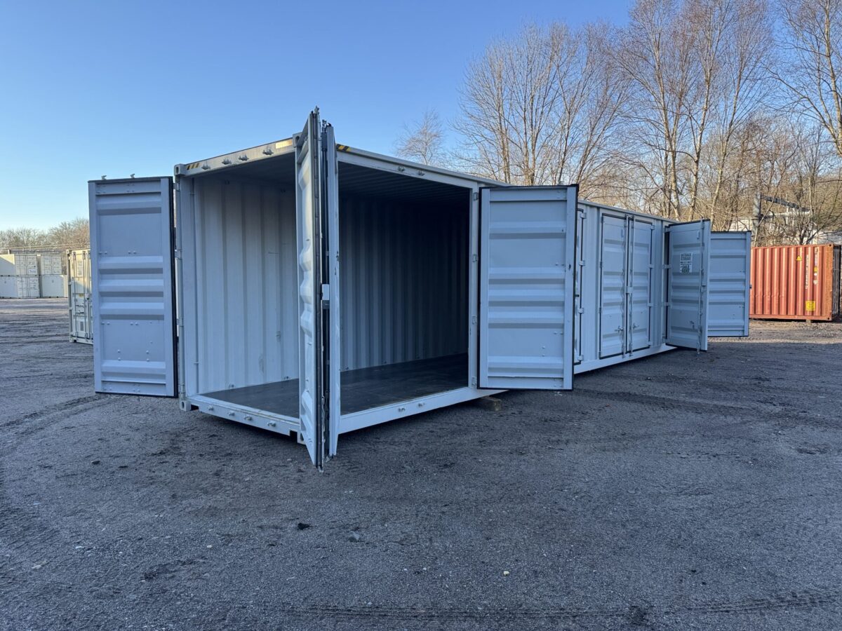 40ft New High Cube Shipping Container – Wind & Watertight – Gray – Unit YLEU251599-1