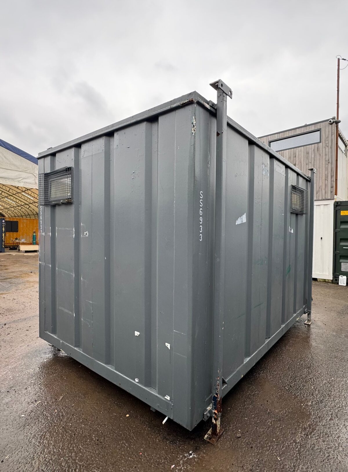12 x 9 ft — 2+1 Toilet Block — Building Site Accommodation — Portable Anti-Vandal Cabin