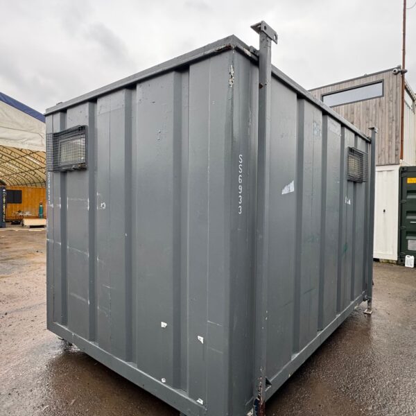 12 x 9 ft — 2+1 Toilet Block — Building Site Accommodation — Portable Anti-Vandal Cabin