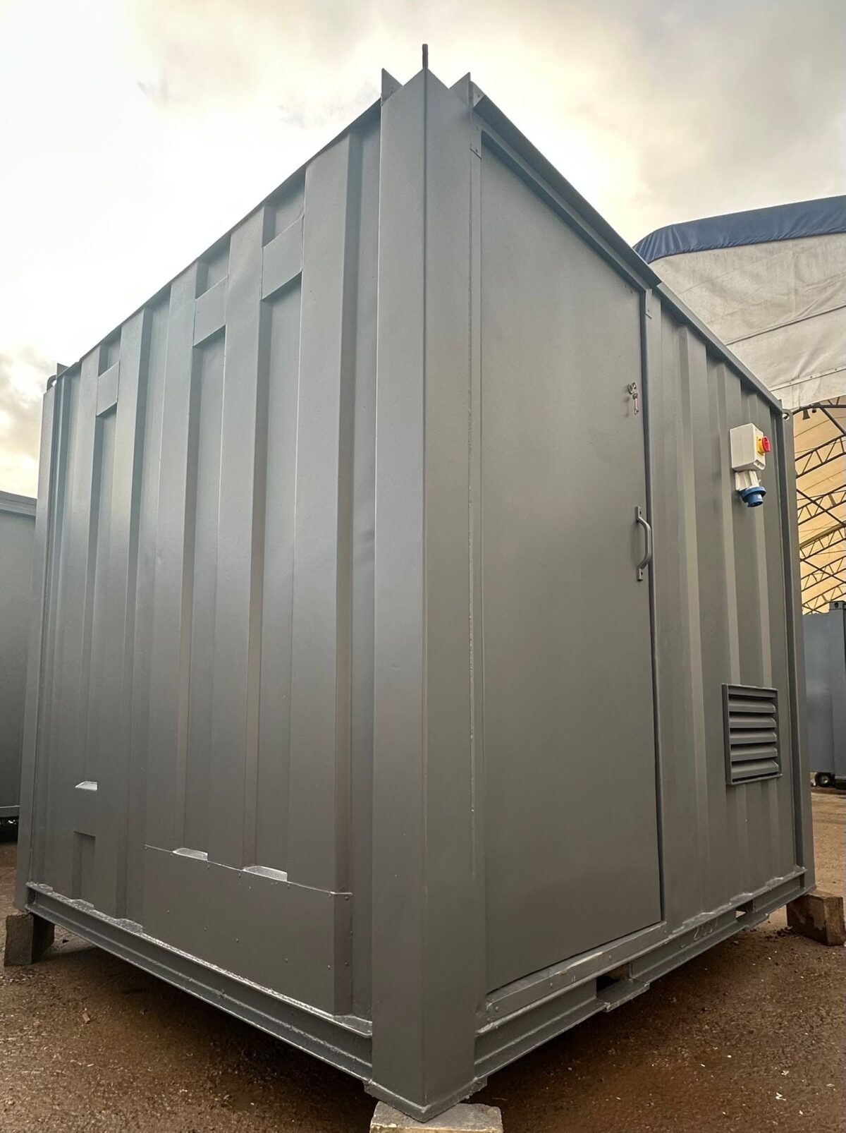 9 x 8 ft Chemical Toilet Block with Drying Room — Plug & Play — Welfare — No 1397