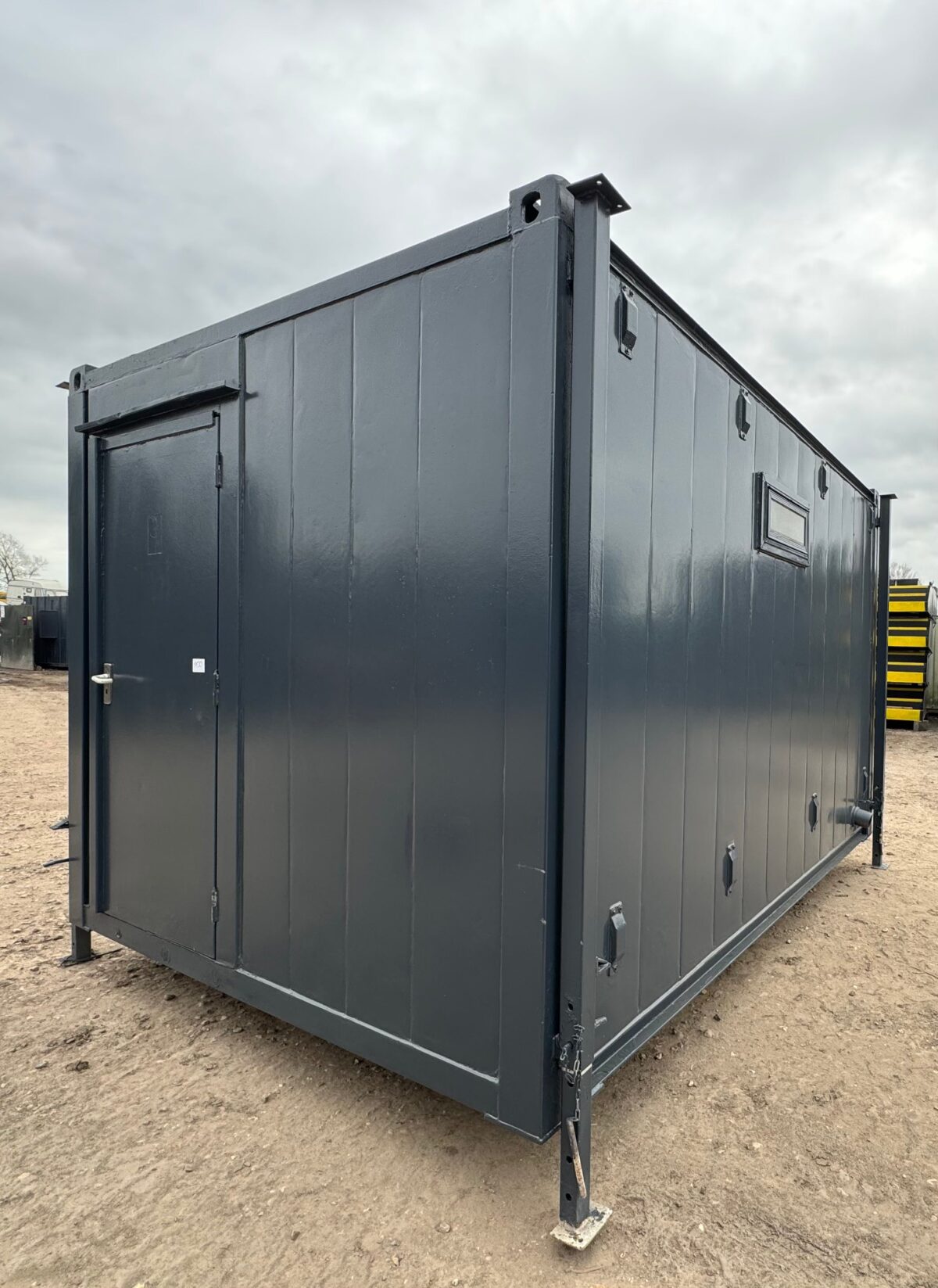 13 x 9 ft Anti-Vandal — 2 + 1 Toilet Block — Portable Building — No 1100