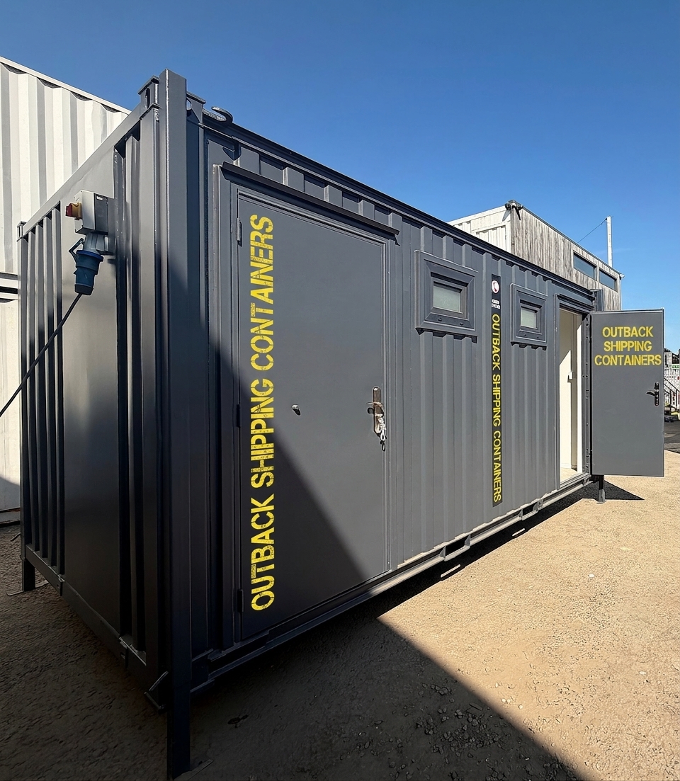16 x 9 ft — 2 + 2 Toilet Block — Premium/Bespoke Ladies & Gents Toilets — No 1709