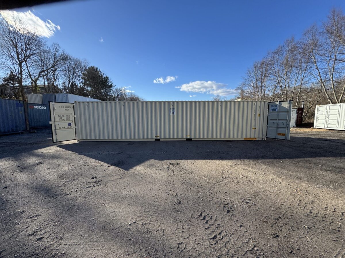 40ft New Shipping Container – Wind & Watertight – Beige – Unit FXLU601851-2