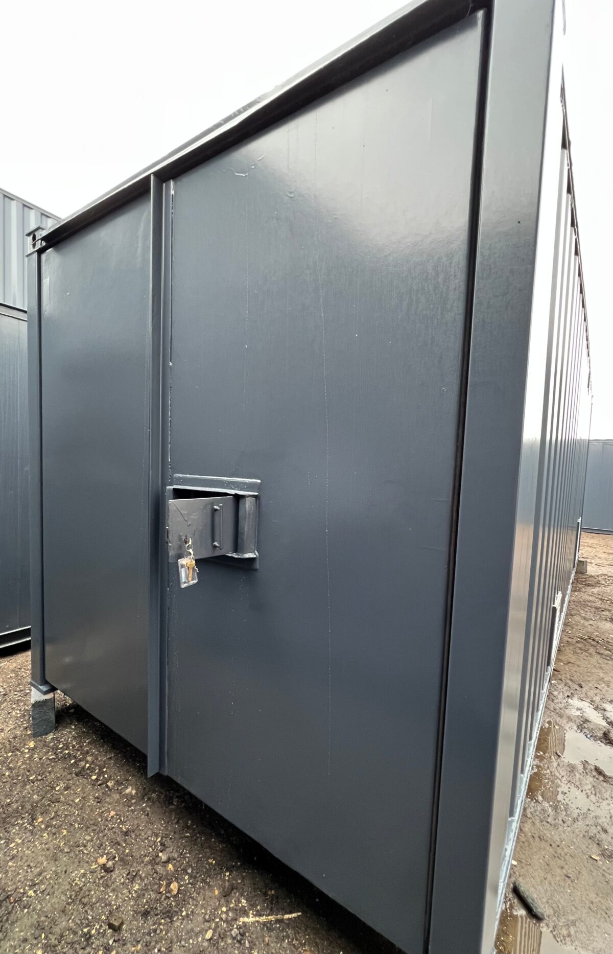 No 769 — 21 x 8 ft — Gas Storage Container — Steel Secure Store — Container Conversion