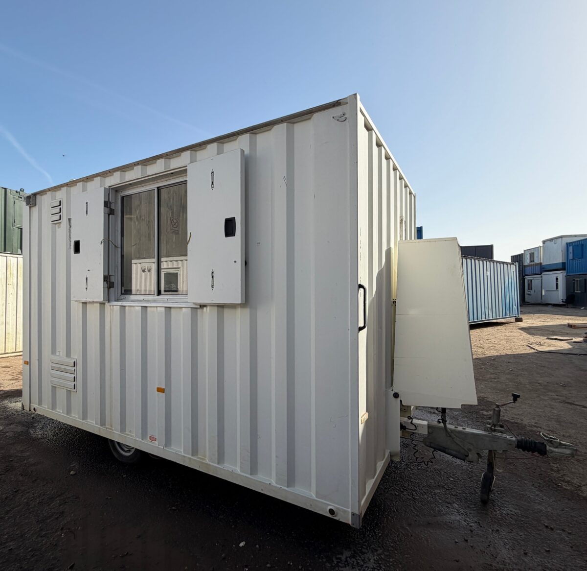 BOSS CABIN — Towable Mobile Welfare — Toilet, Canteen & Drying Room — Self Contained — Building Site