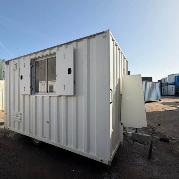 BOSS CABIN — Towable Mobile Welfare — Toilet, Canteen & Drying Room — Self Contained — Building Site